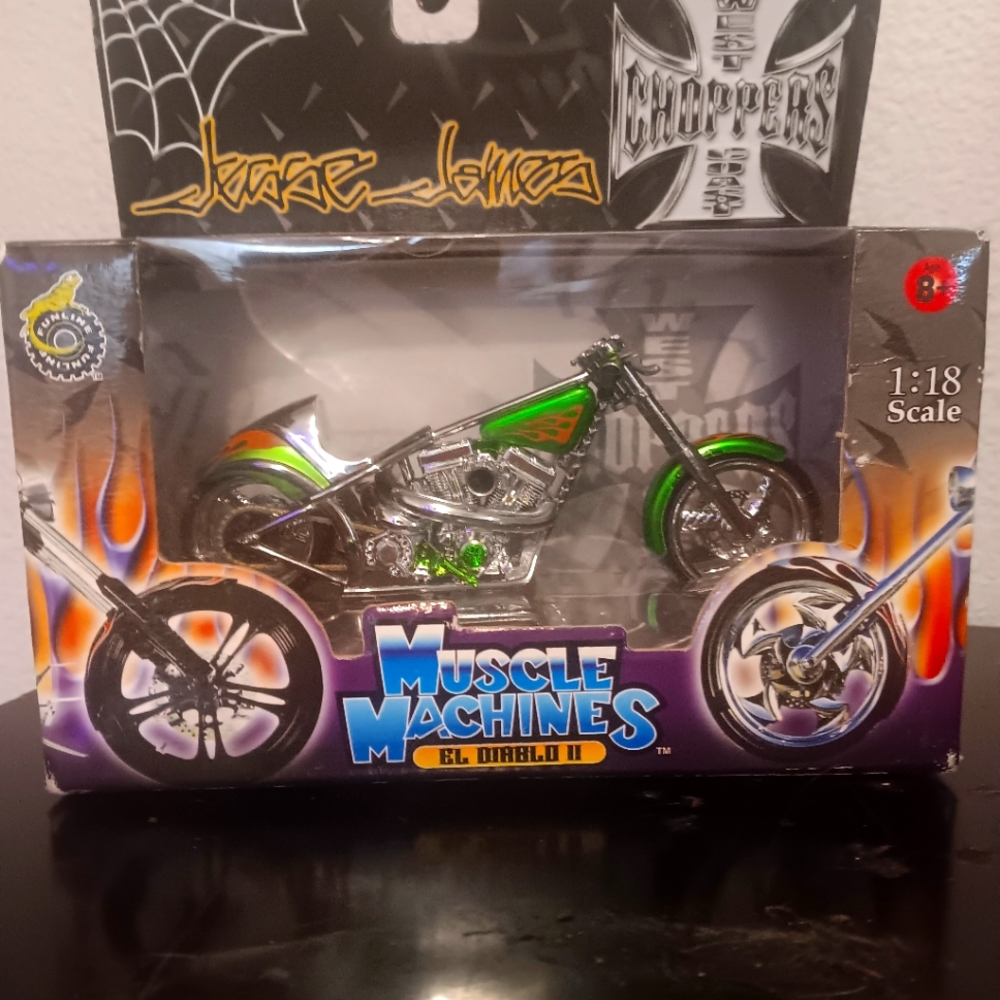 WEST COAST CHOPPERS JESSE JAMES EL DIABLO II 1/18 1:18 BIKE GREEN & ORANGE